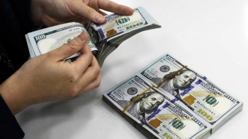 سعر صرف الدولار الأمريكي اليوم (14 يوليو): يحافظ الدولار الأمريكي على اتجاه تصاعدي طفيف بسبب تصاعد التوترات بين الولايات المتحدة وإيران.