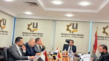 غرفة صناعة الجلود: إعداد مذكرة فنية بشأن تعديلات مواصفات الأحذية ومراجعة الأسعار الاسترشادية