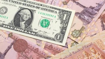 قفزة مفاجئة في سعر الدولار مقابل الجنيه.. كلمة السر توترات هرمز