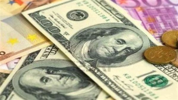 سعر الدولار واليورو والدينار الكويتي والدرهم الإماراتي اليوم مقابل الجنيه