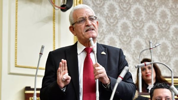 المغاوري يحذر: غياب التعاقدات مع مزارعي البنجر يضعهم تحت رحمة الوسطاء