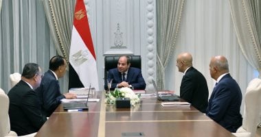 الرئيس السيسى يوجه بتكثيف إقامة المعارض الخاصة ببيع المستلزمات الدراسية بأسعار مناسبة