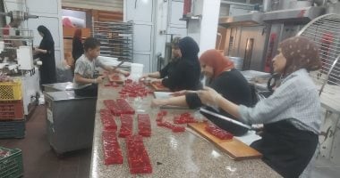 حلوى المولد النبوى فى دمياط بأسعار مناسبة للجميع.. صور