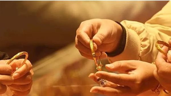 سعر الذهب اليوم.. عيار 21 يسجل 6325 جنيهًا للبيع