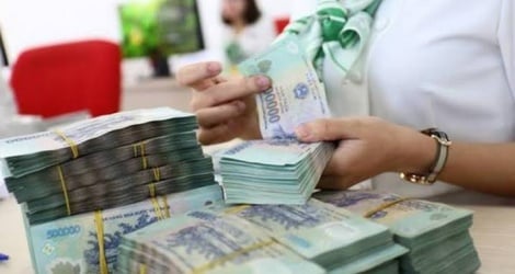 تذبذبت أسعار الفائدة بين البنوك لليلة واحدة بشكل كبير، وانخفضت بشكل حاد إلى 1%.