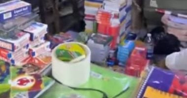 تليفزيون اليوم السابع يرصد الإقبال الكبير على الفجالة لشراء مستلزمات المدارس