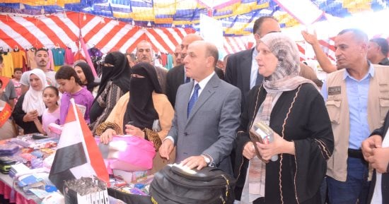 محافظ الغربية يفتتح معرض أهلا مدارس فى زفتى بتخفيضات تصل إلى 35%