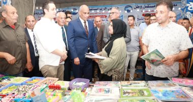 محافظ كفر الشيخ يفتتح معرض أهلا مدارس.. و3 آلاف قطعة مجانا للجمعيات الخيرية